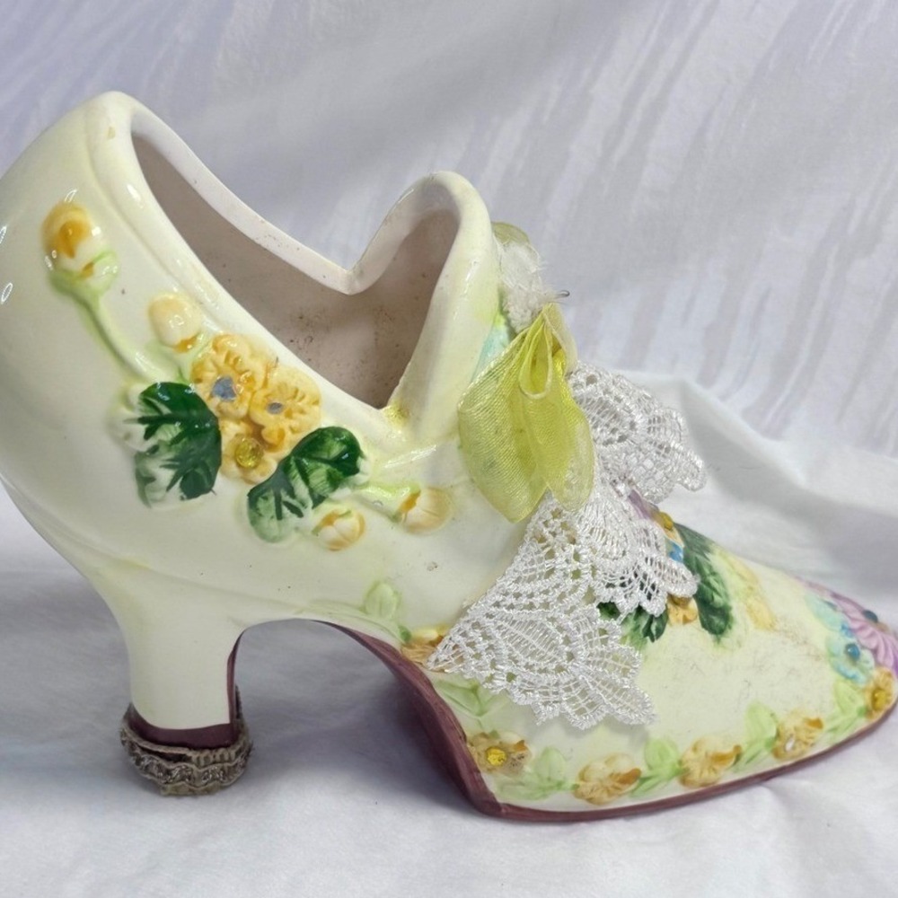 Vintage Ceramic High Heel Shoe Figurine Floralβ Lace Bow Decorative Collectible